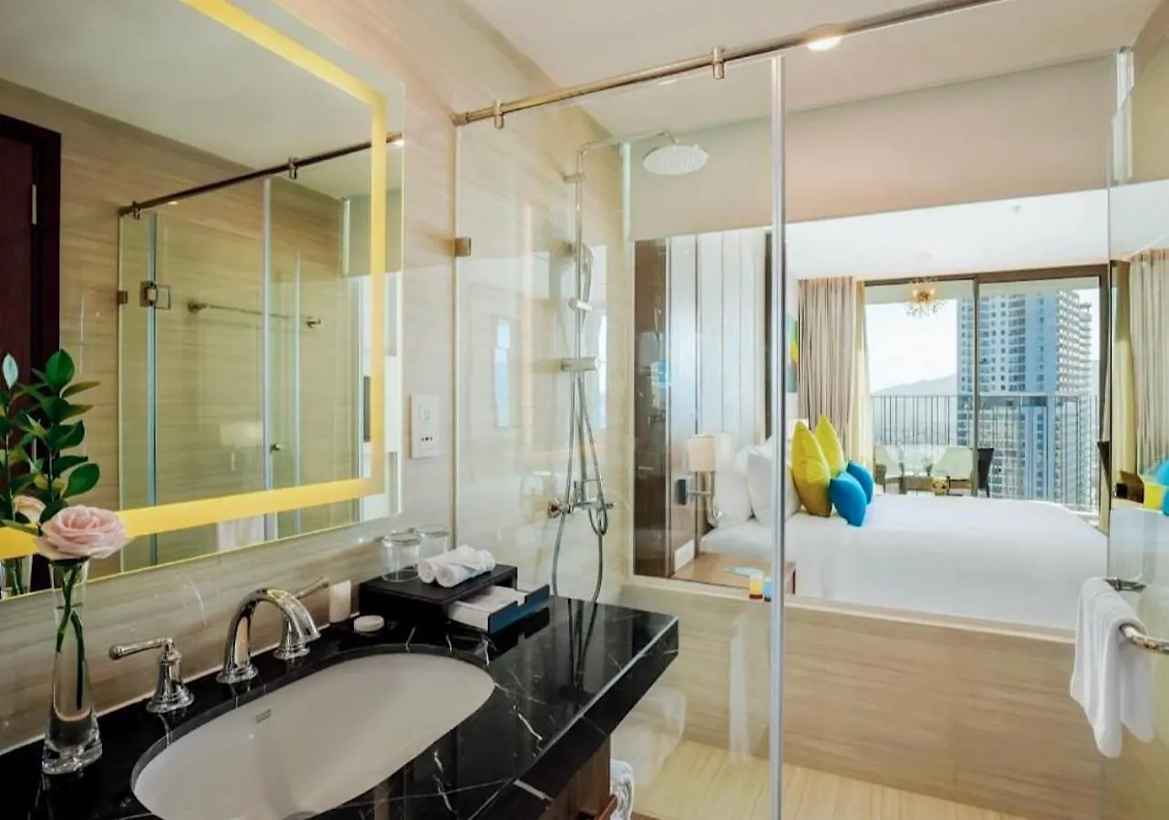 فندق Panorama Luxury Beach نها ترانج 5*,